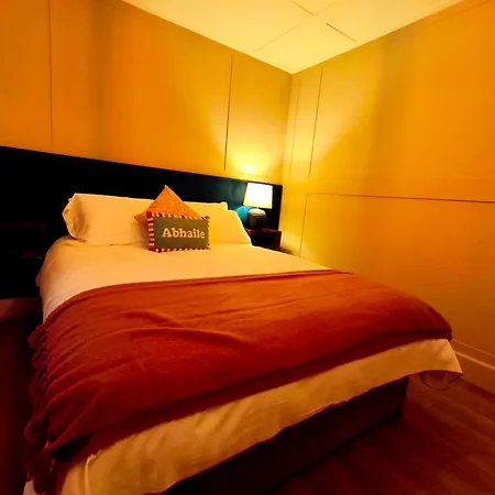 Canal View Lodge & Spa - Entire 3 Bed Lodge لونغفورد