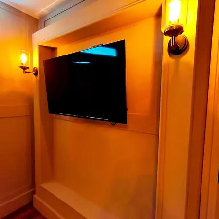 Canal View Lodge & Spa - Entire 3 Bed Lodge