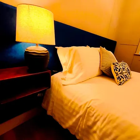شقة Canal View Lodge & Spa - Entire 3 Bed Lodge لونغفورد
