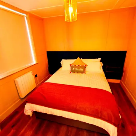 شقة Canal View Lodge & Spa - Entire 3 Bed Lodge