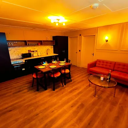 Canal View Lodge & Spa - Entire 3 Bed Lodge شقة *