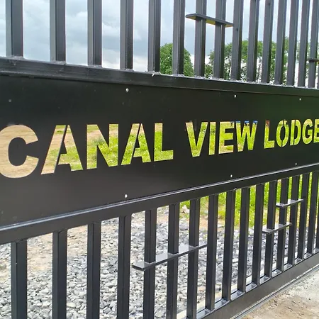 شقة Canal View Lodge & Spa - Entire 3 Bed Lodge